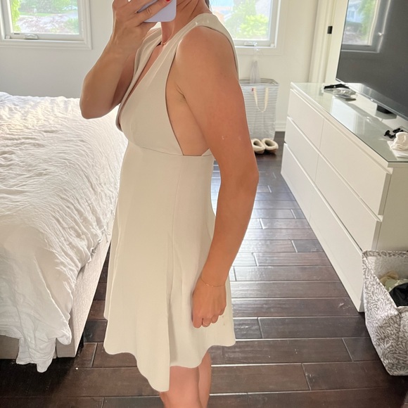 Cream dress, deep neckline - Picture 4 of 8